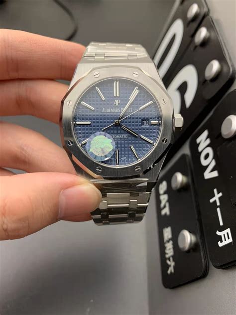 Review: Audemars Piguet Royal Oak 15400 